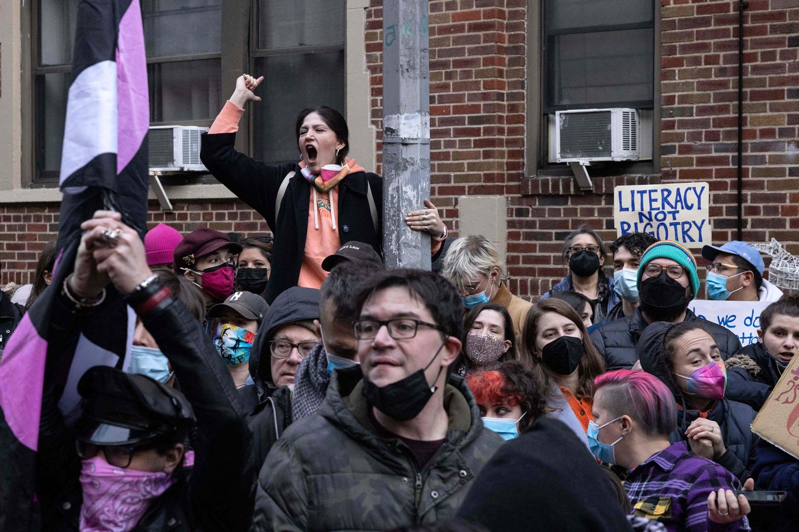 , Actu communisme: Jackson Heights défend Drag Story Hour NYC !